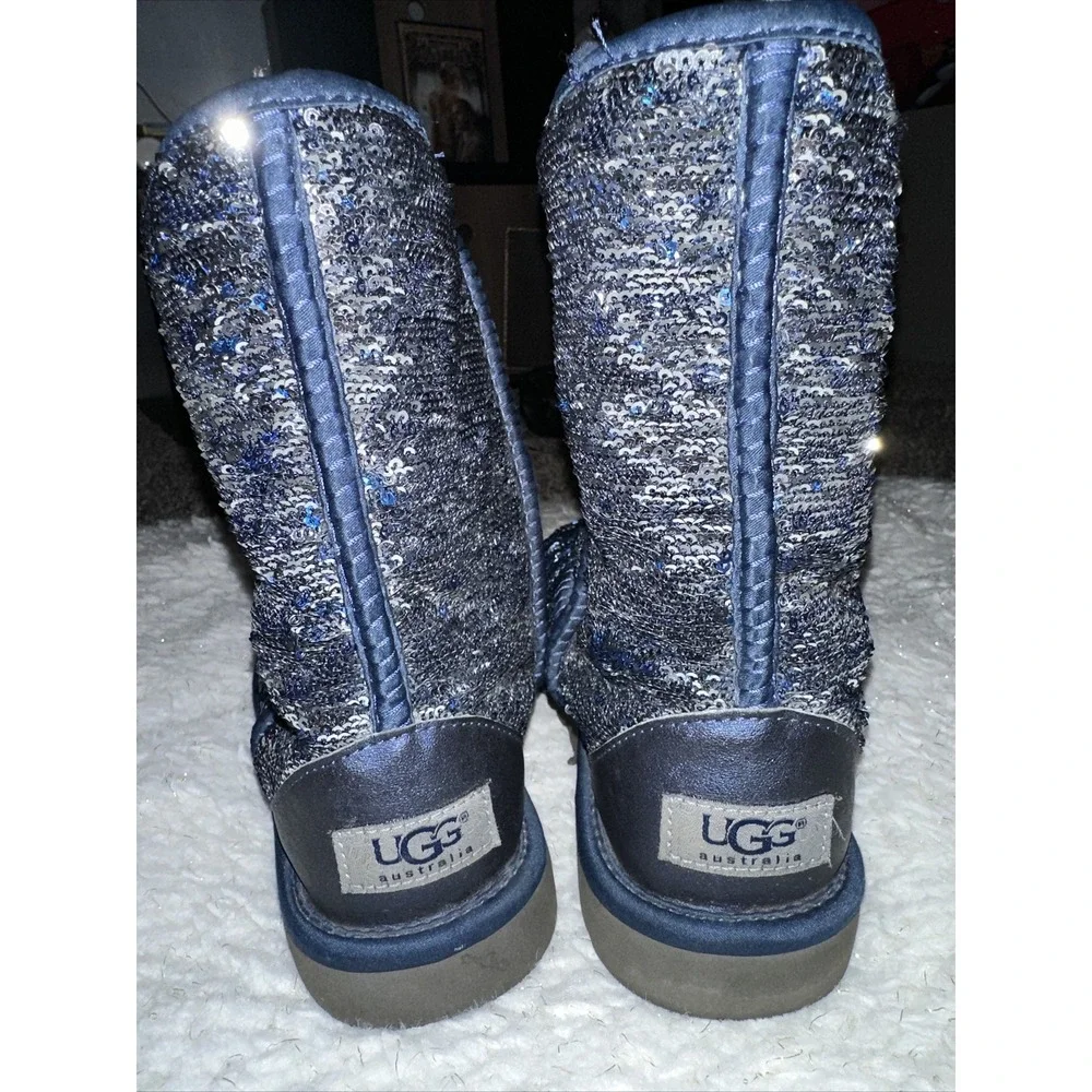 UGG WOMENS BLUE SILVER SEQUINS BLING BOOTS RARE HTF SIZE 5